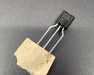 ¥È¥é¥ó¥¸¥¹¥¿ 2SC4204