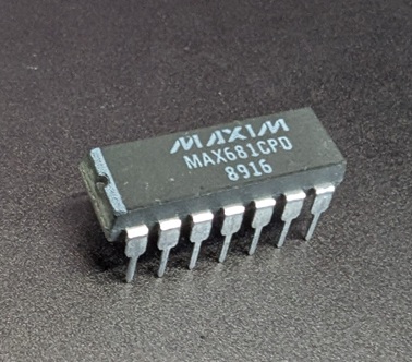 IC MAX681CPD