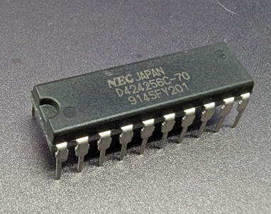 D-RAM UPD424256C-70