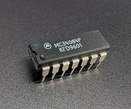 ڥ MC34084P