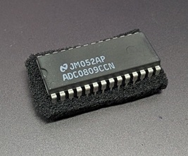 ADC ADC0809CCN