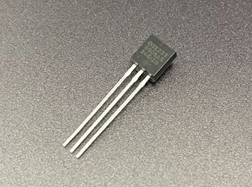 IC DS1233-10